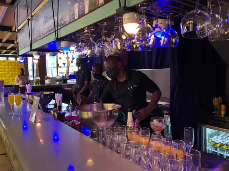 Mobile bar by Quench x Como